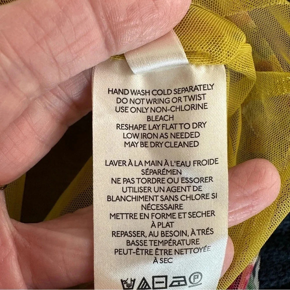 By Anthropologie Gretchen Floral Gold Mesh V-Neck Smocked Blouse Size Small - Picture 6 of 14